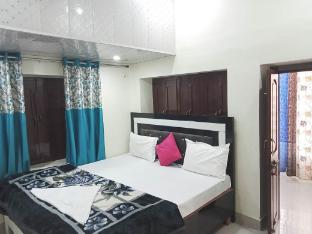 Hotel Dev Kashi,,2 star