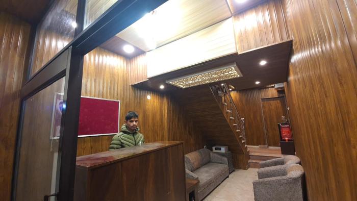 Hotel Townhouse,,4 star