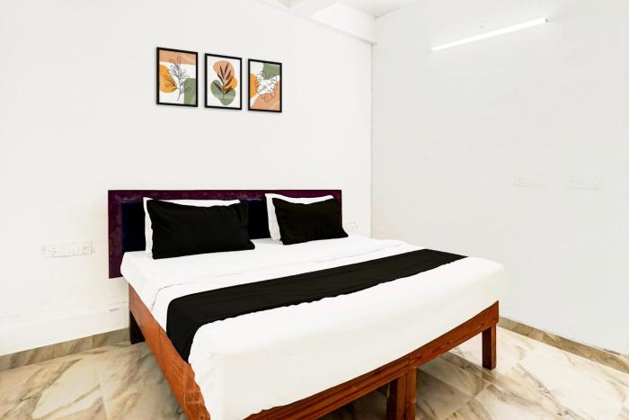 Collection O Saral Bihari Temple Formerly Ak Hotel,,3 star