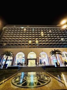 comfort stay in omaxe hazratganj