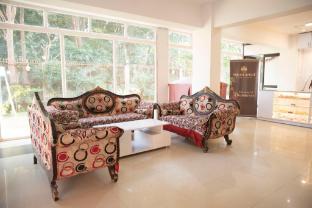 Divya Anubhuti Pravas,,4 star