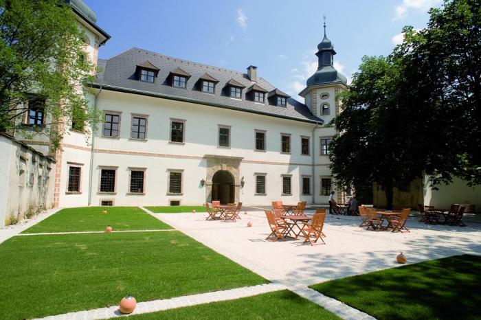 Jufa Schloss Röthelstein,Austrian Alps>>Admont,3 star