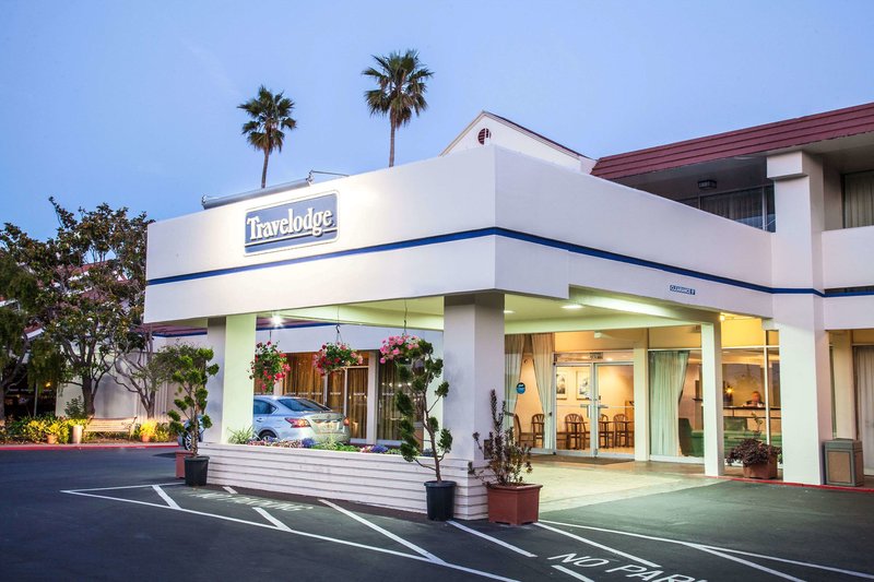 Travelodge By Wyndham Monterey Bay,California>>Monterey,2 star