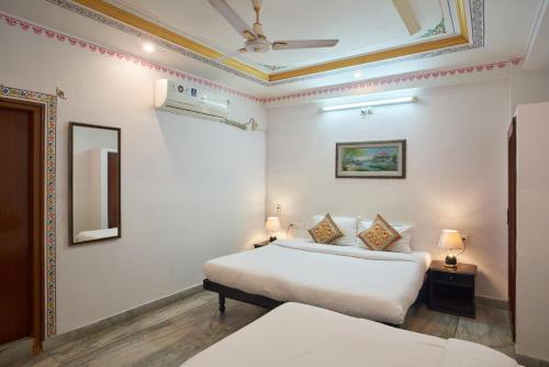 room-image