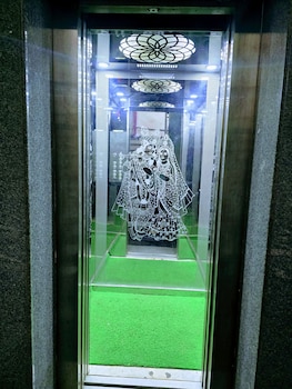 Hotel Aaarav Grand,,3 star
