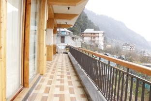Majestic Cedar Villa,,3 star