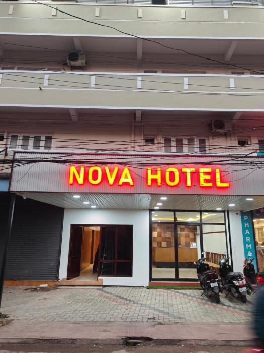 Hotel Nova,,2 star