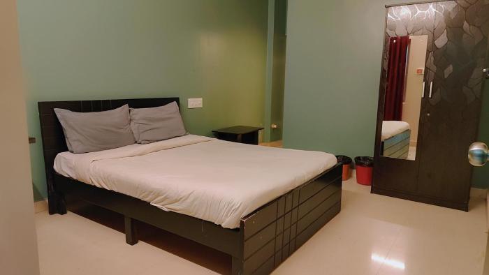 Metro Suites,,3 star