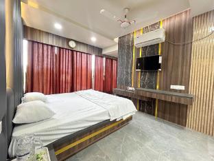 The Parivar Stay,,3 star
