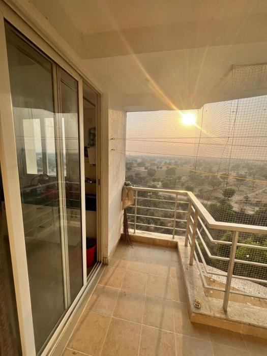 A Modern & Homely Suit,,5 star