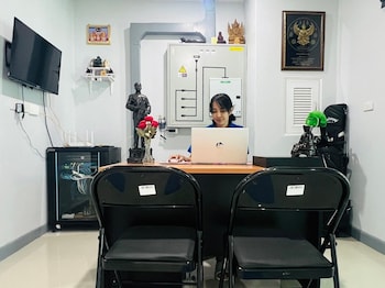 Civilize Apartment,,2 star