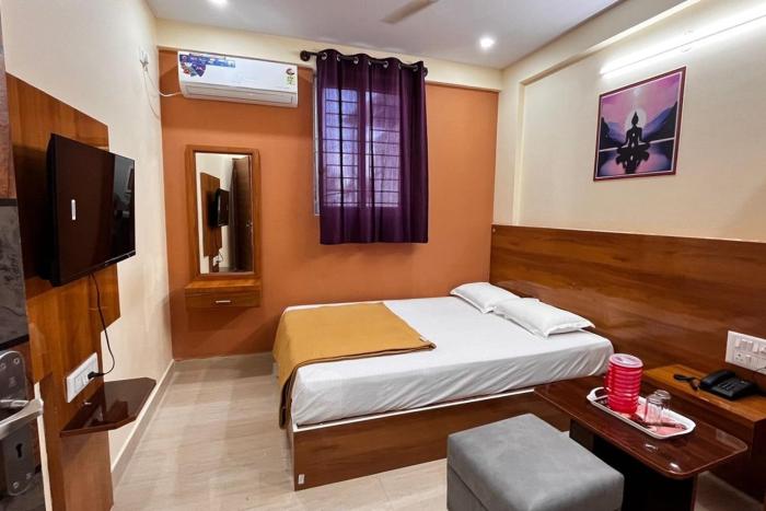 Krishna Stay Inn,,3 star