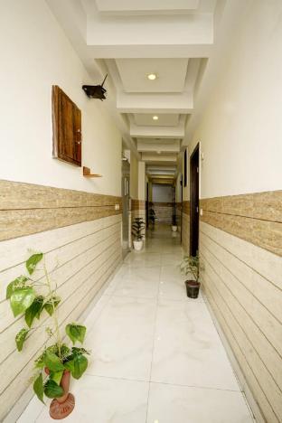 Hotel Airport Vijay Palace,,4 star
