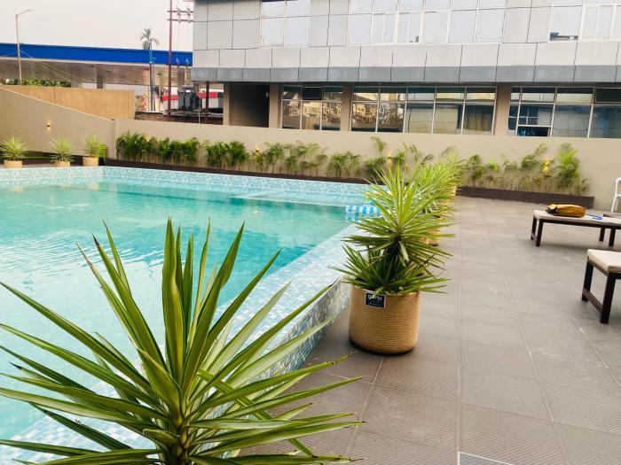 the layover hotel