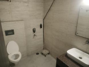 Hotel Shri Sai Deluxe ,,3 star
