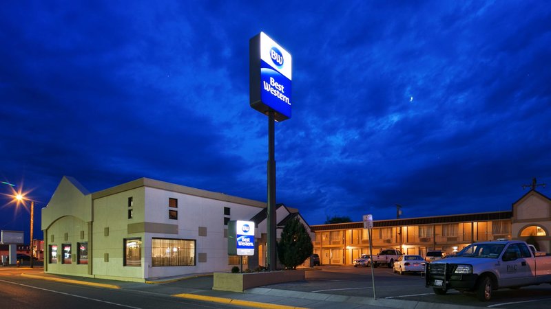 Best Western War Bonnet Inn