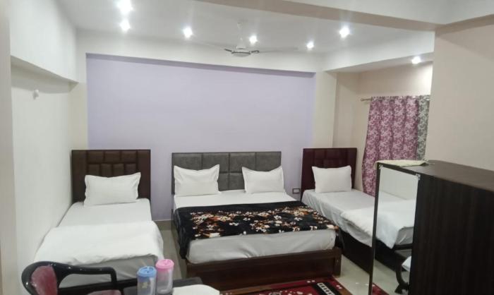 hotel dixit residency vrindavan