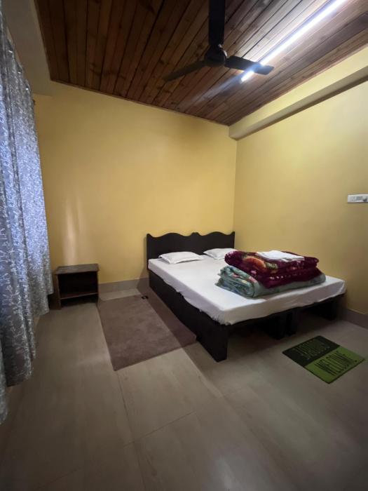 jeerosh hotel and lodge