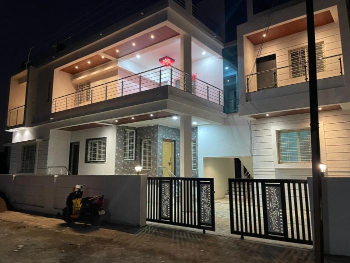 Shri Swami Samarth Home Stay,,2 star