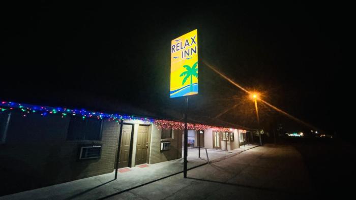 Relax Inn By Oyo Sulphur Hwy 90,,2 star