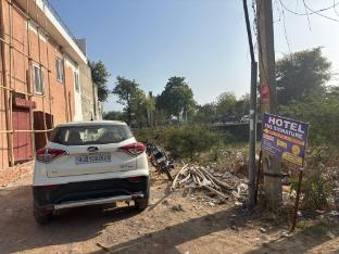 Hotel The Signature,,3 star