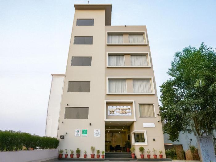 five elements hotel haridwar