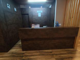 Comfort Stay Luxury Rooms,,3 star