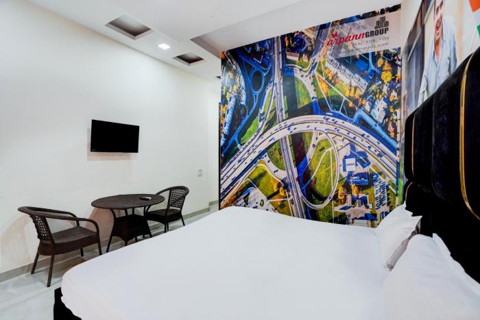 Play-The Glory Hotel Couple Friendly,,2 star