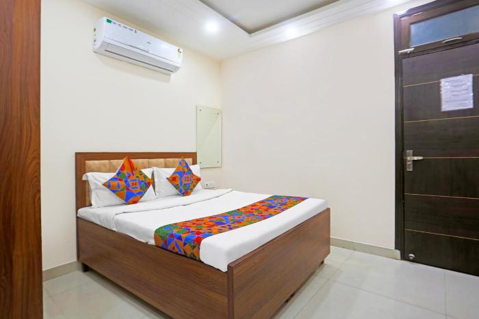 the hideaway in south delhi