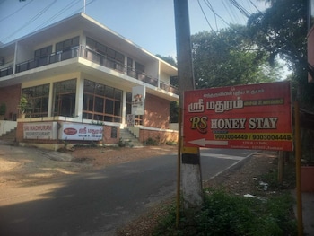 Rs Honey Stay,,3 star