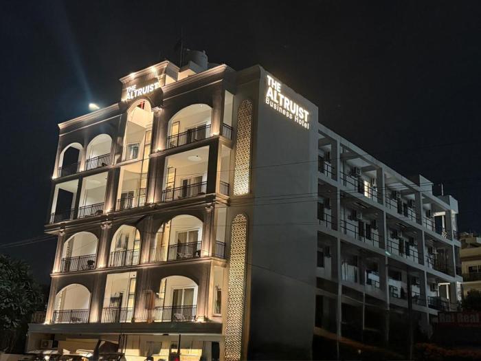 The Altruist Hotel Sec-57,,3 star