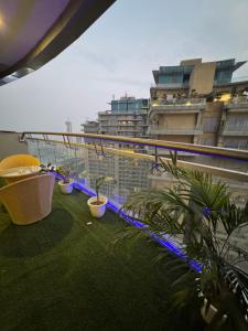 the luxe loft 39th floor lake or city view