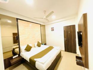 Hotel Amfahh Inn,,2 star