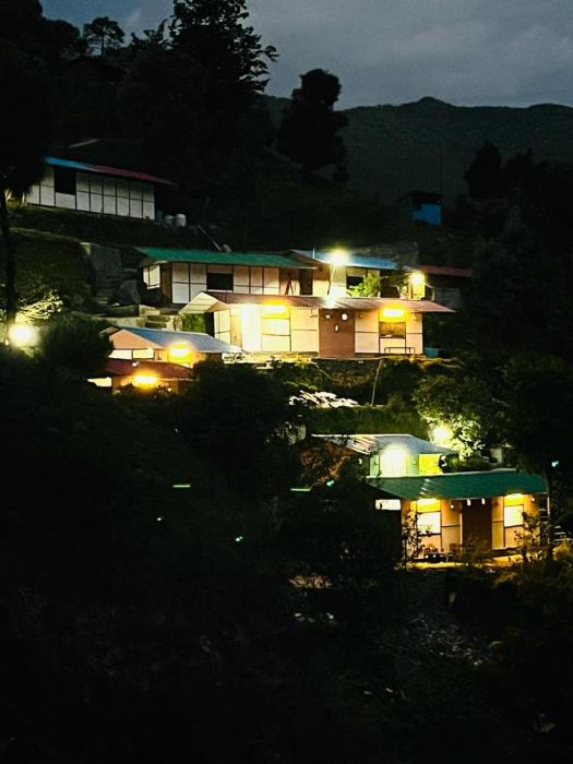 The Wings Nature Resort,,5 star