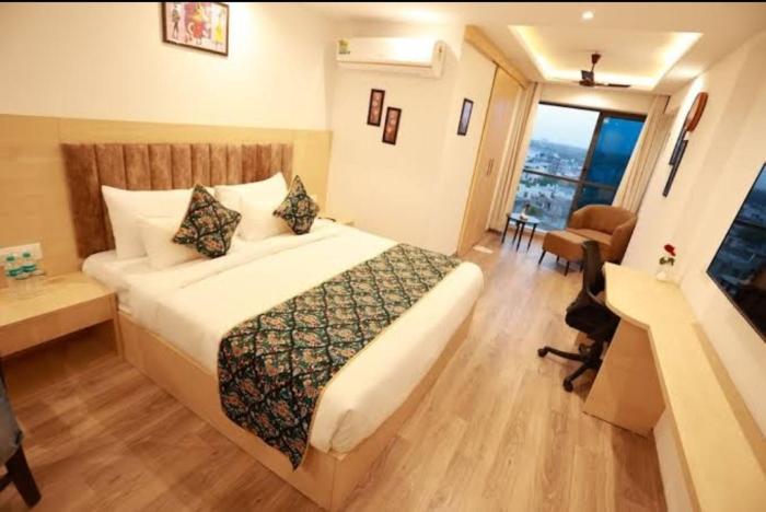 The Luxurious Suites,,3 star