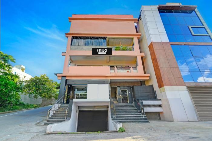 Hotel O Everest Inn,,3 star