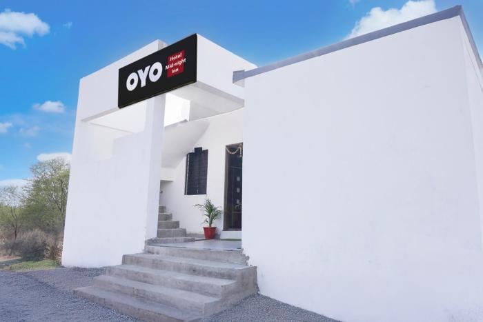 Hotel O Mid-Night Inn,,3 star