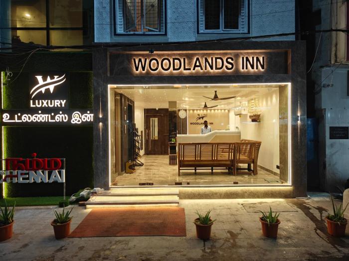 Woodlands Inn,,3 star
