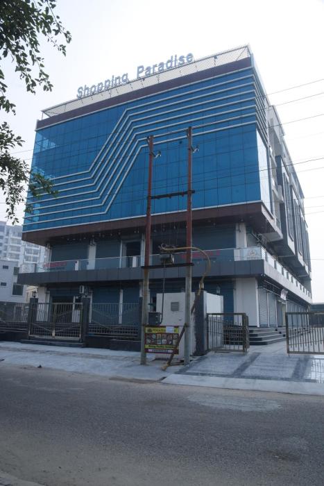 hotel om regency
