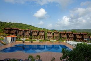 axiom resort luxury cottages arambol