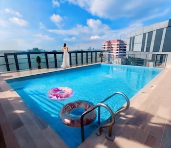 grand palace hotel and resorts dhaka