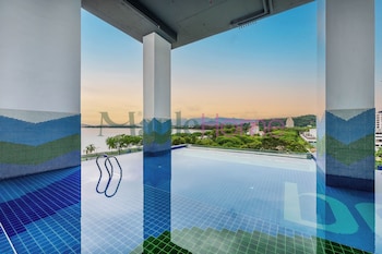 bay suites premier suites kota kinabalu