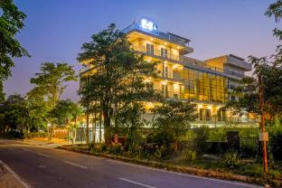 Hotel Urban Oasis Near Millennium Metro,,4 star