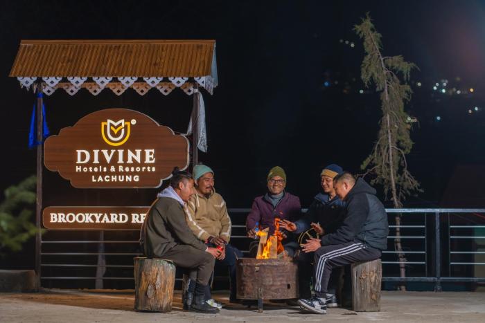 Divine Brookyard Resort,,3 star