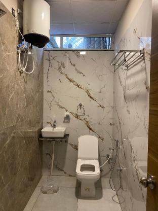 Hotel Banshi Wala,,2 star