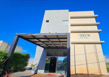 Brew Hotel,,3 star
