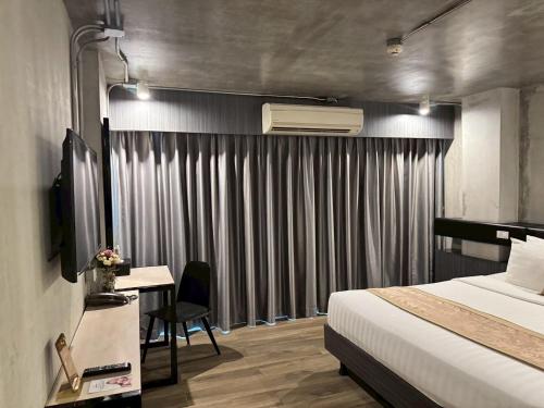 room-image