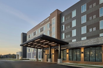 Courtyard By Marriott Madison,,3 star