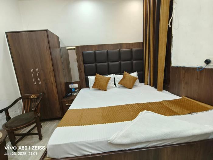 Hotel Silver Star,,2 star