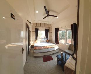 Rudra Ganga Atithi Grih,,2 star